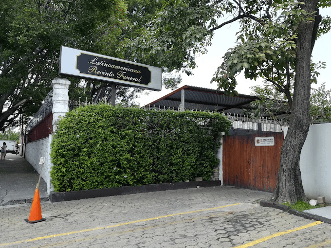 	latinoamericana recinto funeral centro 